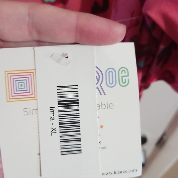Moving-make offer! NWT LuLaRoe Irma XL - Picture 3 of 4